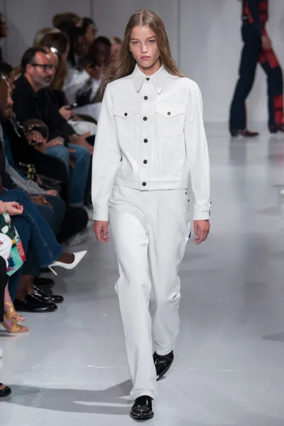 Look 22